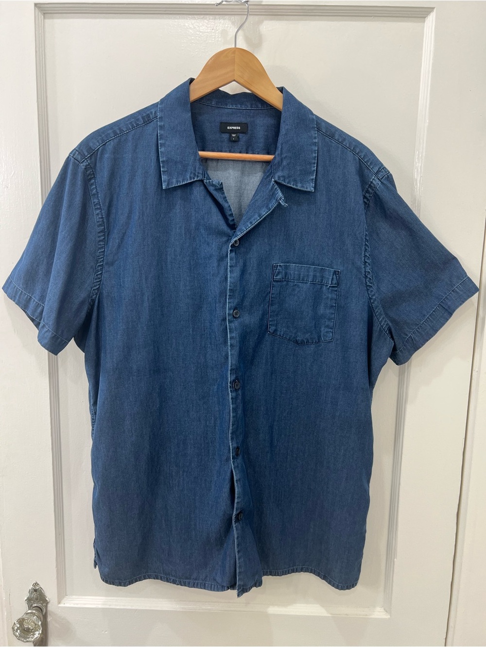 Express Short-Sleeve Button-Down Shirt in Denim Blue